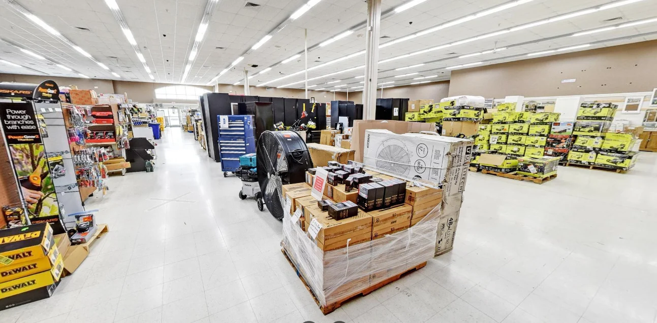 Unbeatable Deals, Endless Treasures