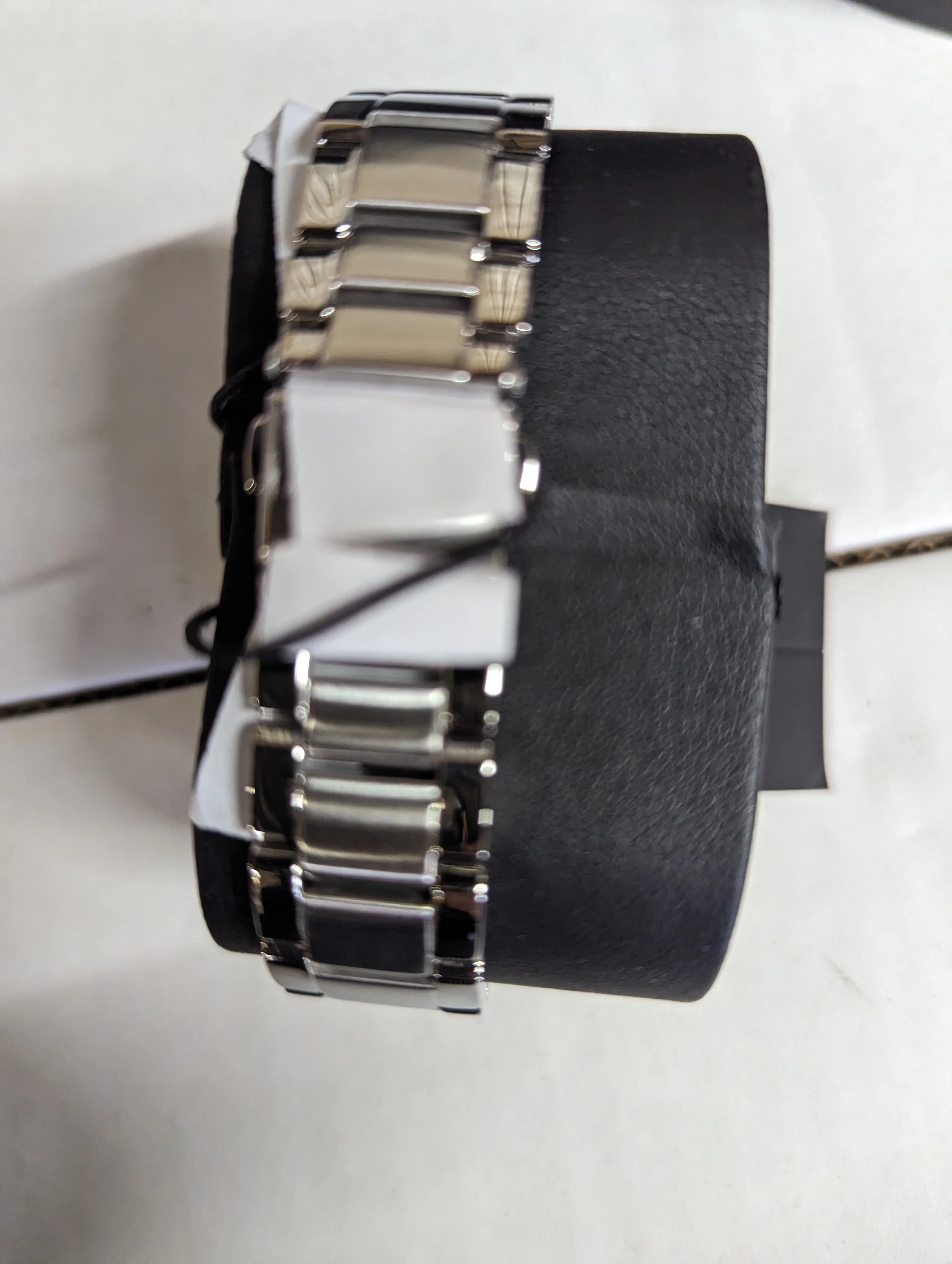 C11) Citizen Eco-Drive Star Wars R2D2 35mm Women's Solar Powered Casual Watch - Silver/Blue/White - Image 3